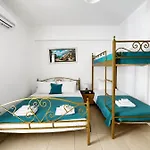 Artur Hotel *