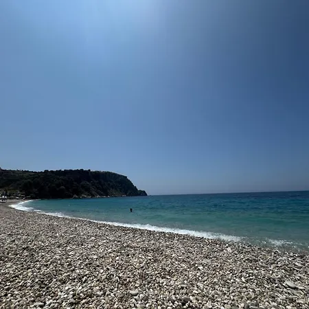 Artur * Himare
