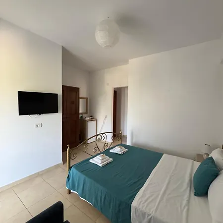 Artur Hotel *