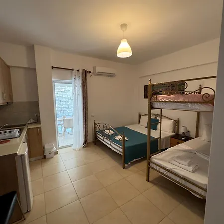 Artur Hotel *