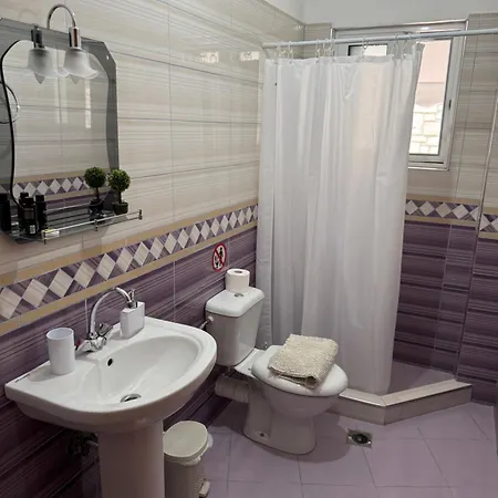 Artur Hotel *