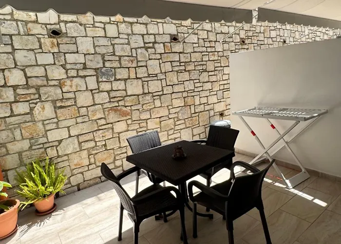 Artur Hotel Himare